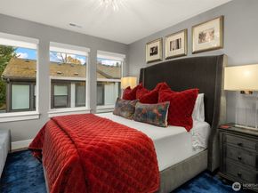 7829 NE 121st Lane A, Kirkland WA 98034