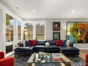 7829 NE 121st Lane A, Kirkland WA 98034