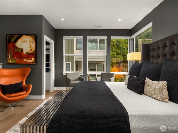 7829 NE 121st Lane A, Kirkland WA 98034