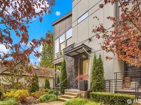 7829 NE 121st Lane A, Kirkland WA 98034