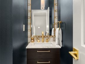 7829 NE 121st Lane A, Kirkland WA 98034