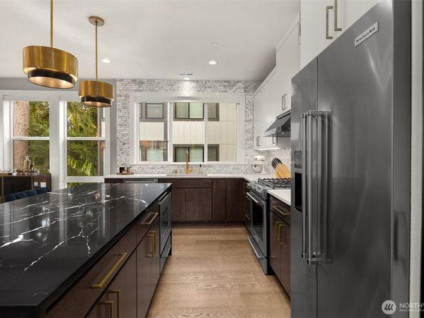 7829 NE 121st Lane A, Kirkland WA 98034