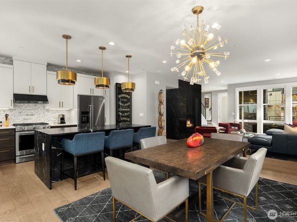 7829 NE 121st Lane A, Kirkland WA 98034