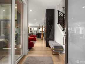 7829 NE 121st Lane A, Kirkland WA 98034