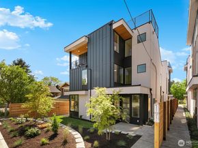 8833 C Wallingford Avenue N, Seattle WA 98103