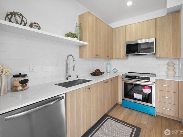 8833 C Wallingford Avenue N, Seattle WA 98103