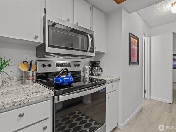 14620 NE 31st Street E305, Bellevue WA 98007