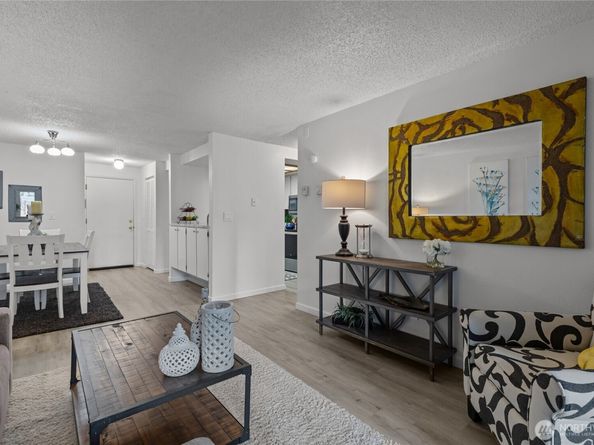 14620 NE 31st Street E305, Bellevue WA 98007