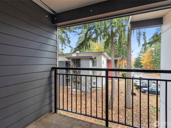 14620 NE 31st Street E305, Bellevue WA 98007