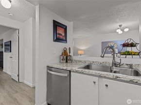 14620 NE 31st Street E305, Bellevue WA 98007