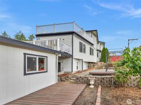 21232 92nd Place W, Edmonds WA 98020