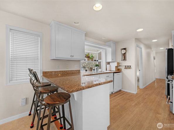 21232 92nd Place W, Edmonds WA 98020