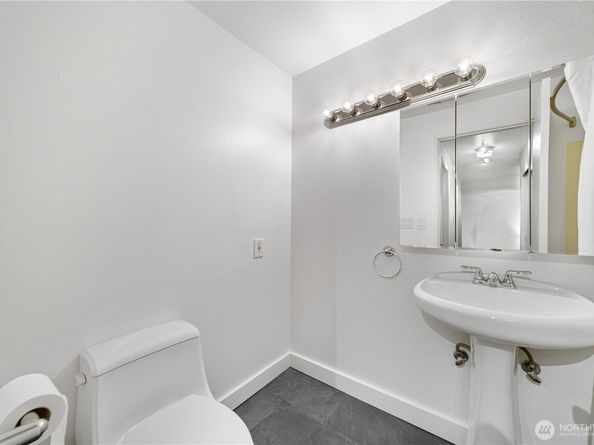 7021 Sand Point Way NE B201, Seattle WA 98115