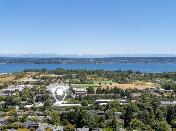 7021 Sand Point Way NE B201, Seattle WA 98115