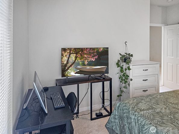 503 S 47th Street 11F, Renton WA 98055