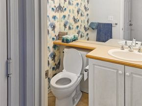 503 S 47th Street 11F, Renton WA 98055