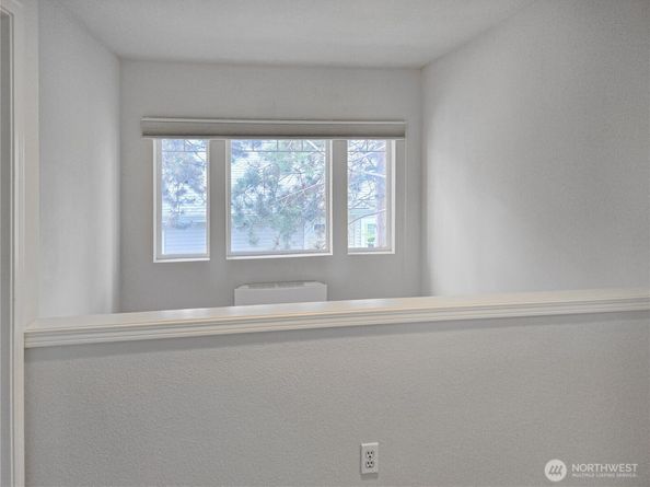 503 S 47th Street 11F, Renton WA 98055