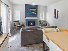 503 S 47th Street 11F, Renton WA 98055