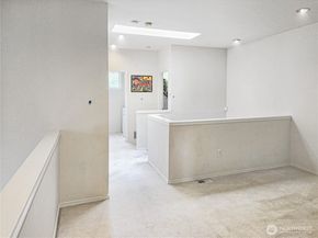503 S 47th Street 11F, Renton WA 98055