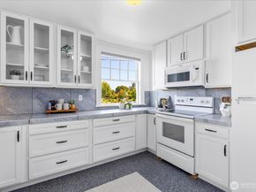 1010 Hoyt Avenue A2, Everett WA 98201