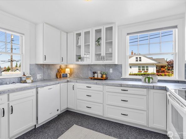 1010 Hoyt Avenue A2, Everett WA 98201