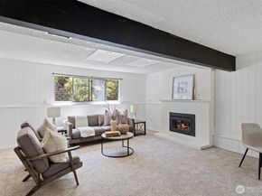12218 NE 68th Place, Kirkland WA 98033