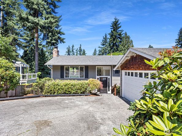 12218 NE 68th Place, Kirkland WA 98033