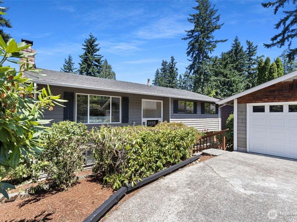 12218 NE 68th Place, Kirkland WA 98033