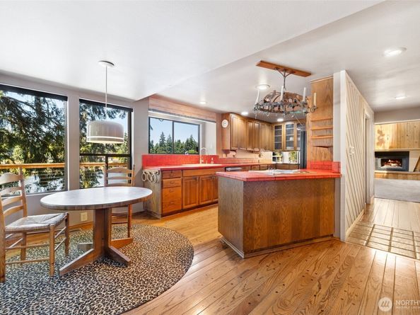32643 39th Place SW, Federal Way WA 98023