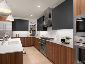 13320 132nd Avenue NE, Kirkland WA 98034