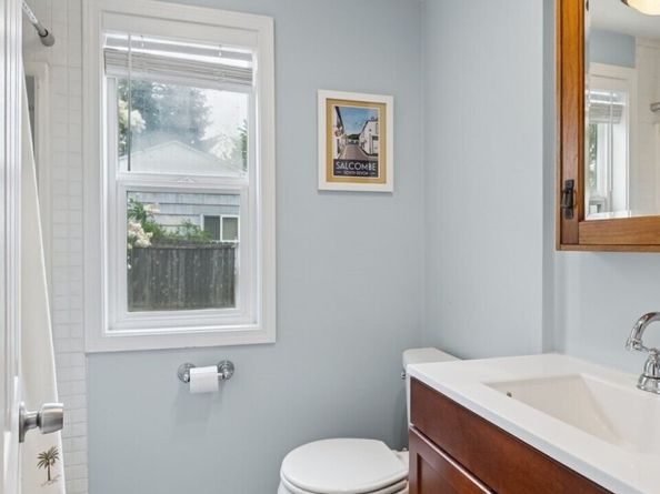 839 SW 126th Street, Seattle WA 98146