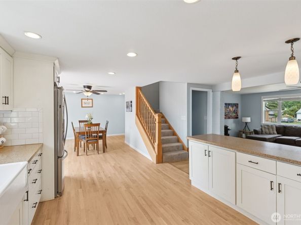 839 SW 126th Street, Seattle WA 98146