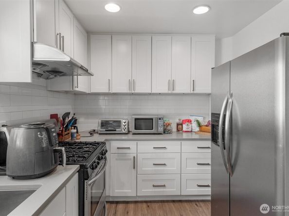 10307 46th Avenue NE, Seattle WA 98125