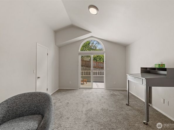 10307 46th Avenue NE, Seattle WA 98125