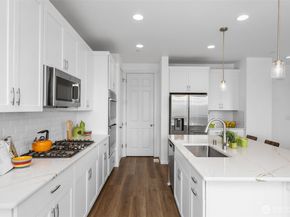 10212 Ramble Drive NW, Bremerton WA 98311
