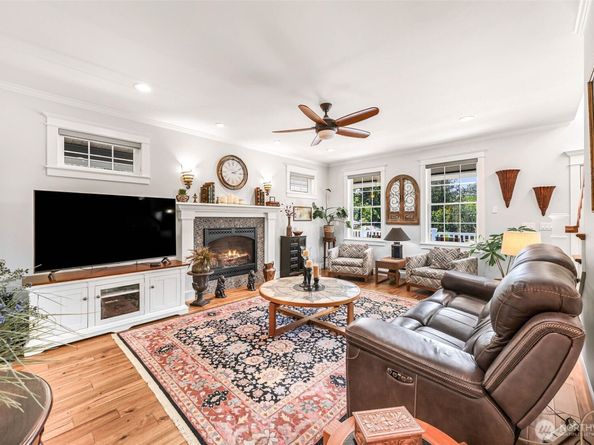 24229 7th Avenue SE, Bothell WA 98021