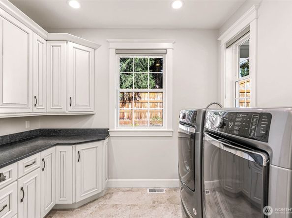 24229 7th Avenue SE, Bothell WA 98021