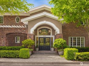 2530 39th Avenue E, Seattle WA 98112