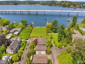 2530 39th Avenue E, Seattle WA 98112