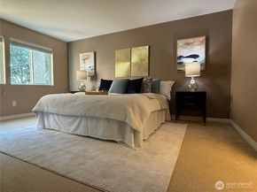 7600 SE 29th St 501, Mercer Island WA 98040
