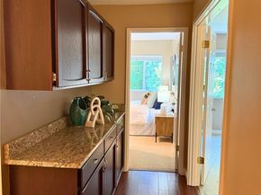 7600 SE 29th St 501, Mercer Island WA 98040