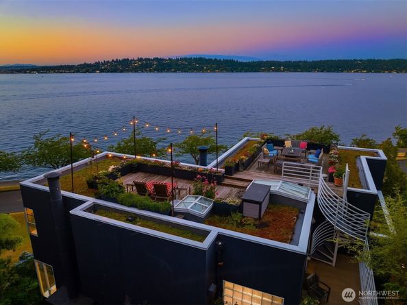 3903 48th Avenue S, Seattle WA 98118