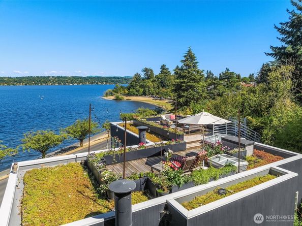 3903 48th Avenue S, Seattle WA 98118