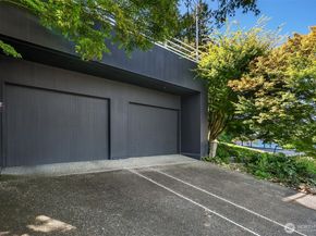 3903 48th Avenue S, Seattle WA 98118