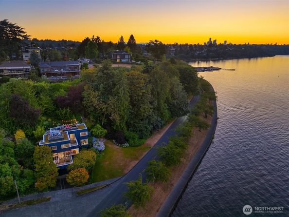 3903 48th Avenue S, Seattle WA 98118