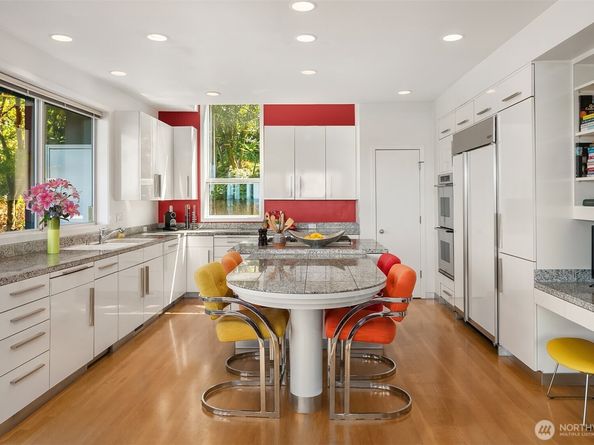 3903 48th Avenue S, Seattle WA 98118