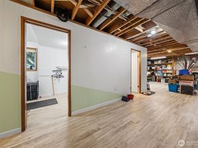 2005 SW 117th Place, Burien WA 98146