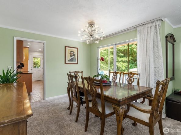 2005 SW 117th Place, Burien WA 98146