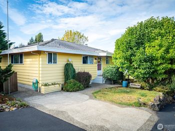 2005 SW 117th Place