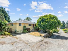 2005 SW 117th Place, Burien WA 98146